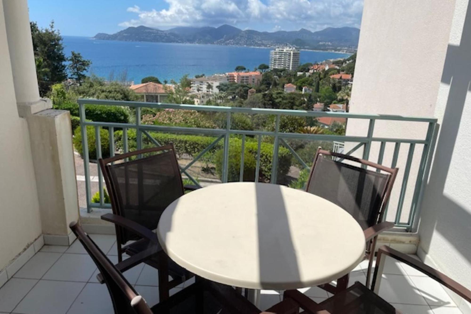 Apartment Comfortable In Cannes